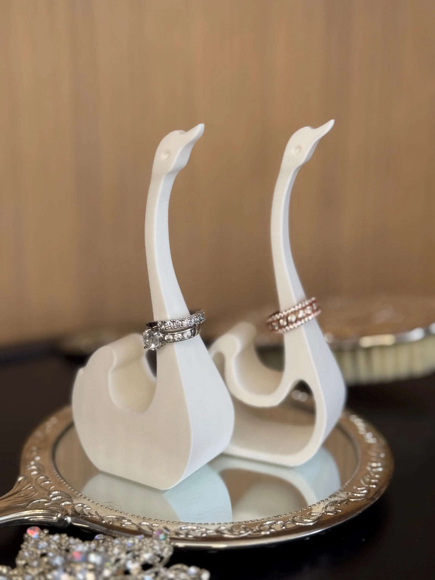 Swan Couple Ring Holder - 2 Ring holders